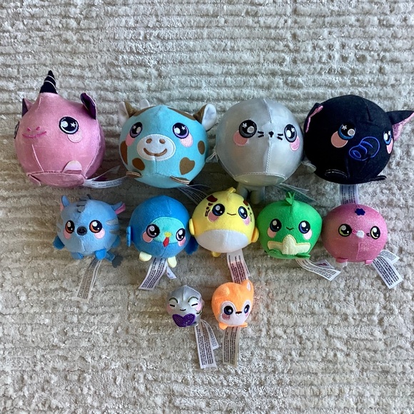 Lot Of 11 Squeezamals cow unicorn seal elephant turkey gecko fish squish lot - Picture 1 of 8